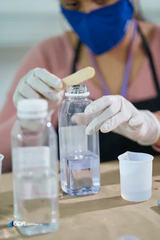 Resin Workshop – 26-03-22 – photo 44 of 51