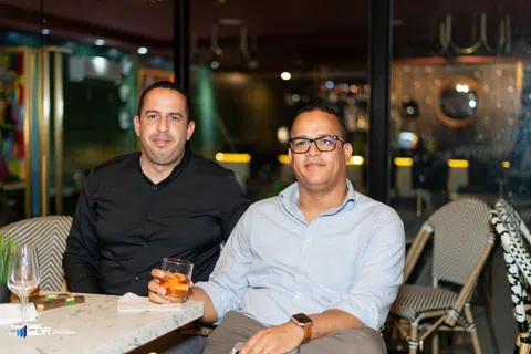 Cigarro & Ron (Velu) – 11-04-24 – foto 48 de 265