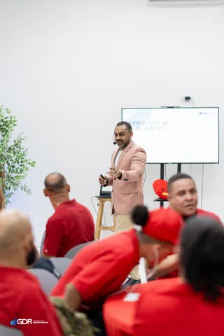 Taller Servicio al cliente (Nelson Hiraldo) – 22-06-24 – foto 11 de 191