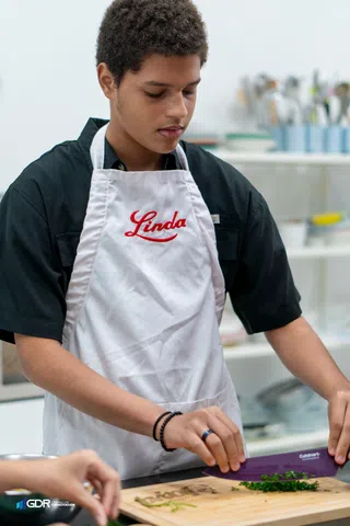 Teen chef – 02-08-24 – foto 3 de 127